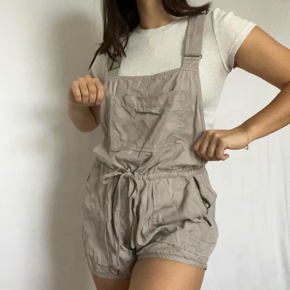 Aritzia overalls - Picture 2 of 6